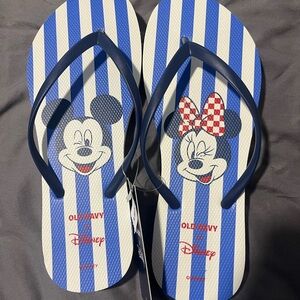 Old navy Mickey and Minnie flip flops NWT